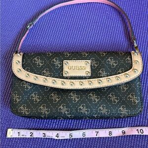 Authentic Y2K Guess Purse 👜